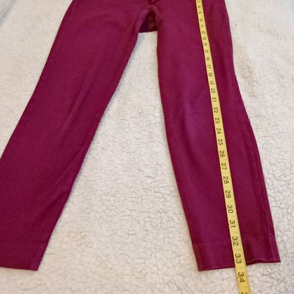 Old Navy Pixie Mid rise Burgundy pants Size 4R - Picture 3 of 9